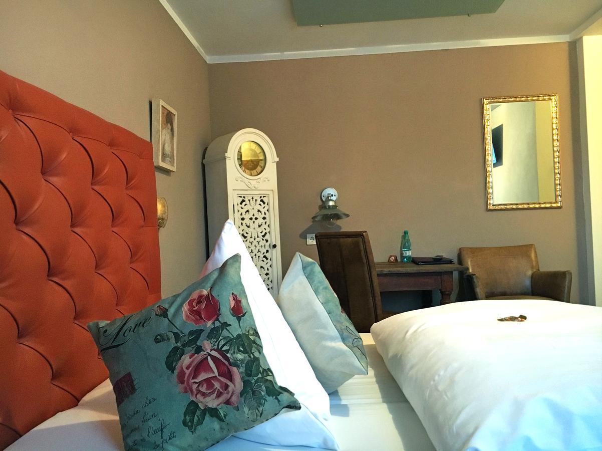 Uno Hotel Chapeau Noir - Free Parking Uberherrn ห้อง รูปภาพ